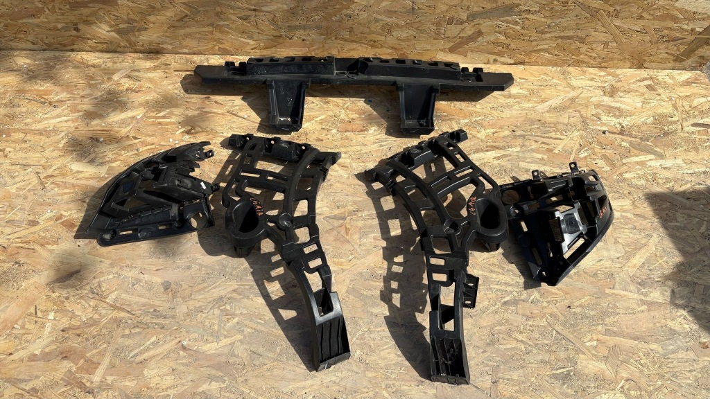 фото №1, Citroen c5 aircross направляющие бампера задняя комплект