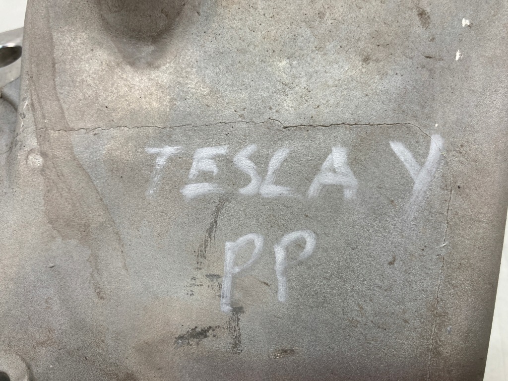 фото №9, Поворотный кулак ступица правая передняя tesla y