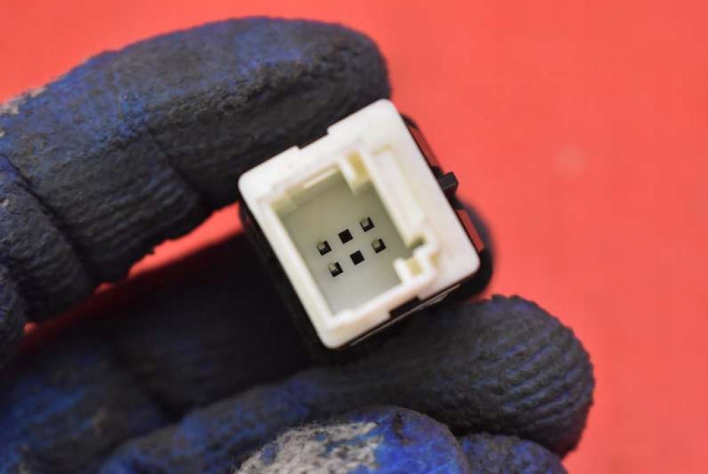 фото №9, Вимикач кнопка відкривання кришки 96766105zd citroen c-elysee 2 ii 12-17