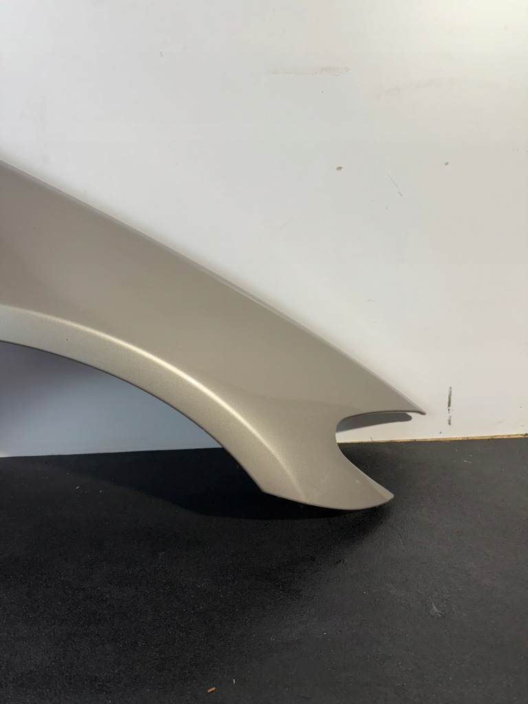 Крыло  передний перед правый  bmw 5 f10 f11 хороший a72 a72/7 Недорого