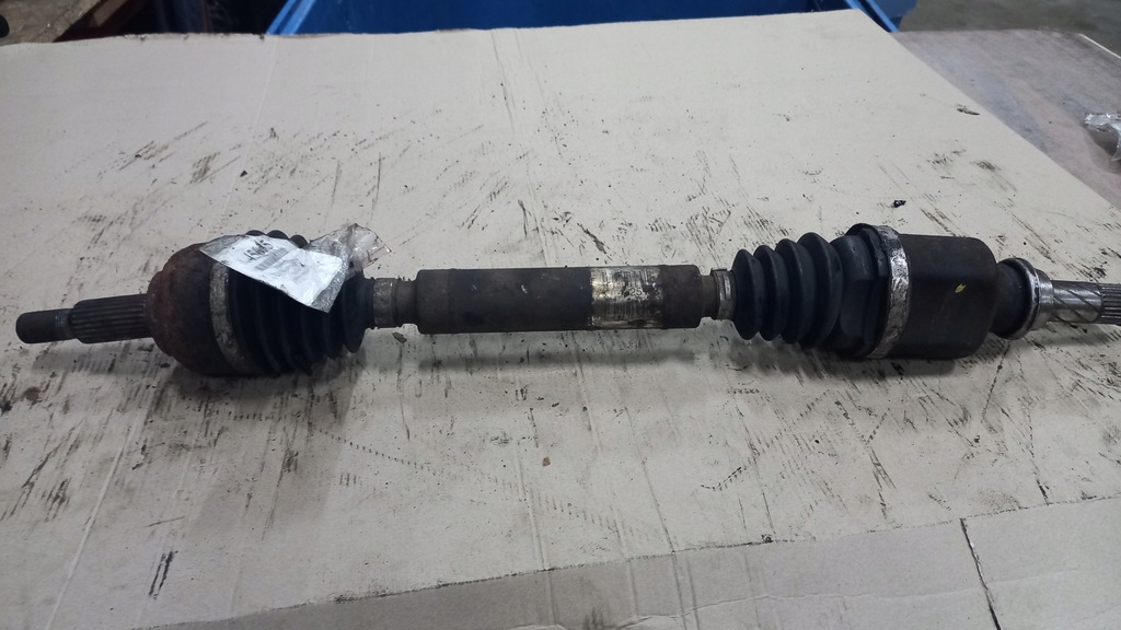 фото №1, Привідний вал ліва renault megane scenic 1.5d 04r