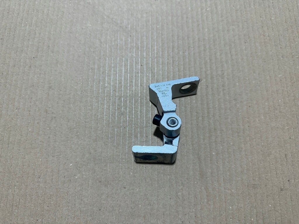 фото №1, Vw sharan петля дверь левый перед 7n0831401