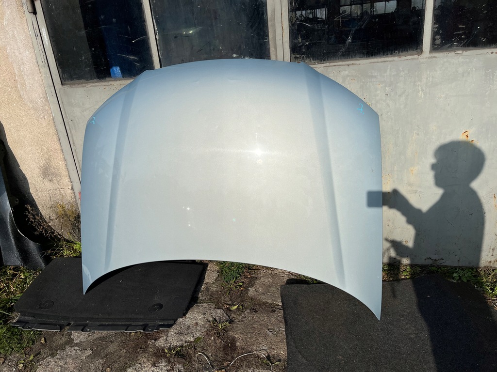 фото №1, 7 audi a3 8p капот ly7h малий решітка радіатора