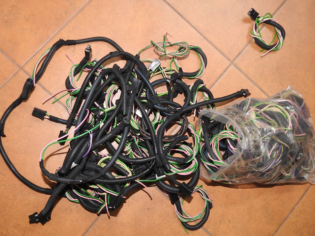 фото №7, 2x штекер насос омывателя 71719636 fiat panda ii