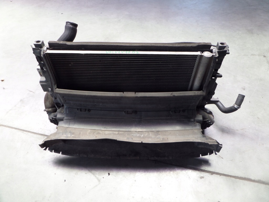 фото №1, Volvo v40 радиатор, вентилятор радиатора комплект оригинальный номер 31319165