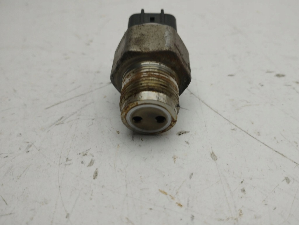 фото №7, Toyota corolla verso ar10 2005 датчик давления топлива