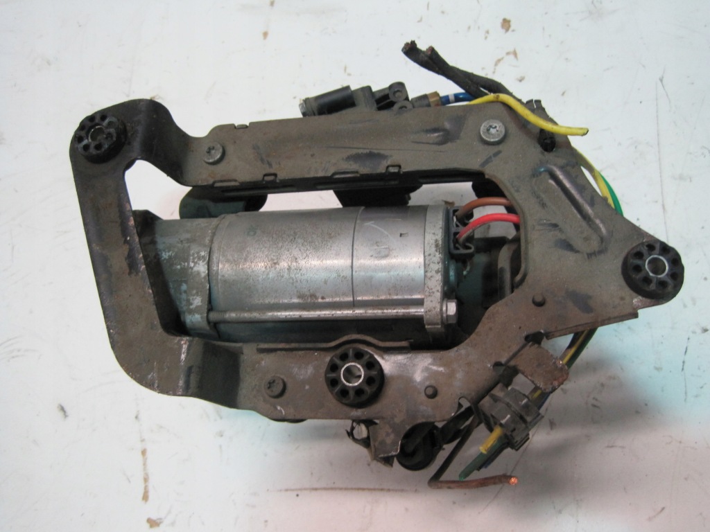 Купити Насос підвіска bmw 6886722