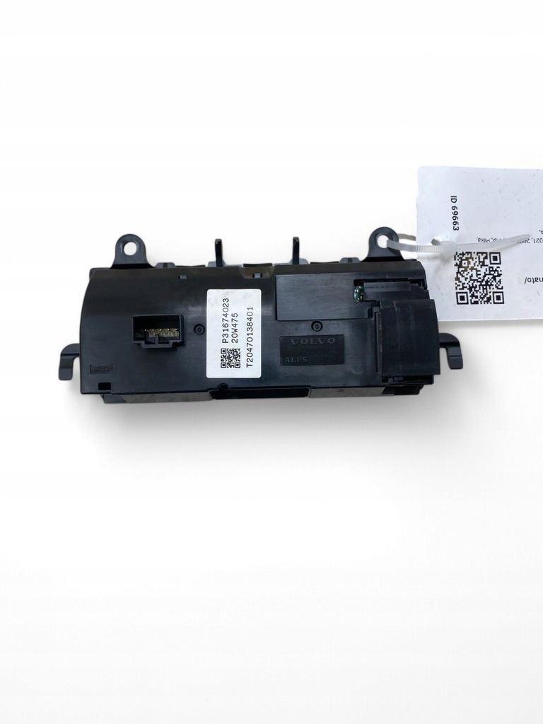 фото №8, Volvo xc90 2021 панель кондиціонера