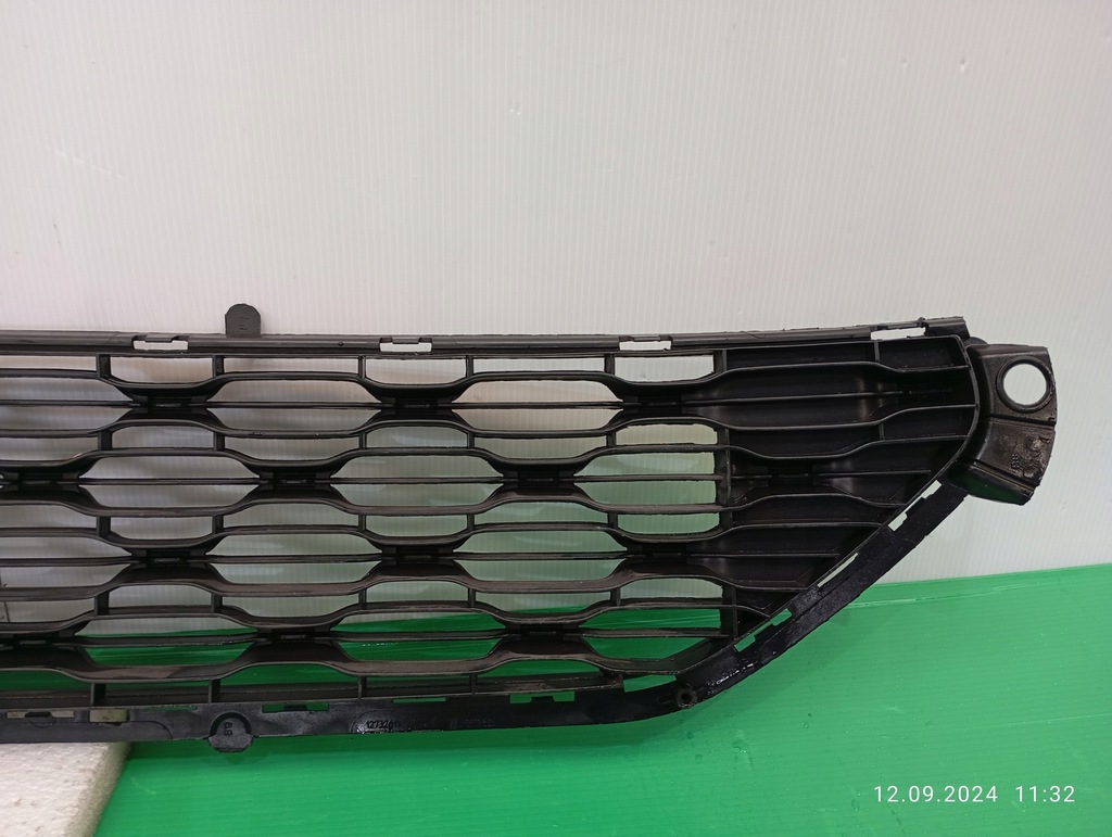 фото №7, Решітка середня бампера перед citroen c4 picasso c3 lift 13-15r 9803502677