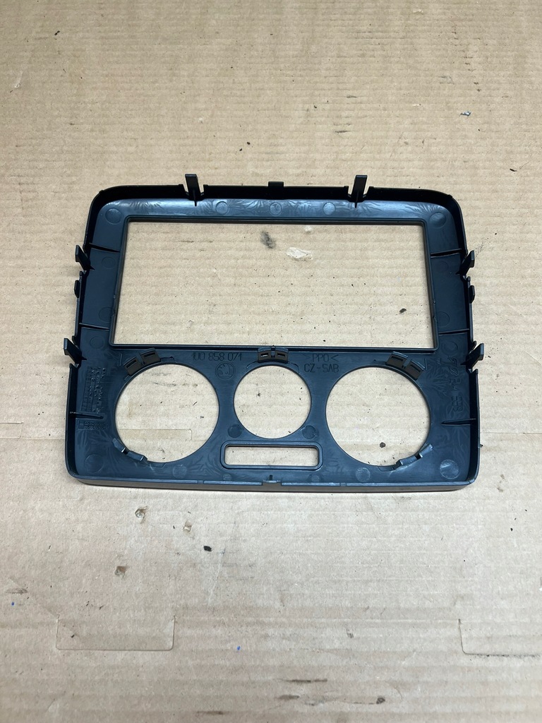 фото №2, Рамка радіо skoda octavia i 1u0858071