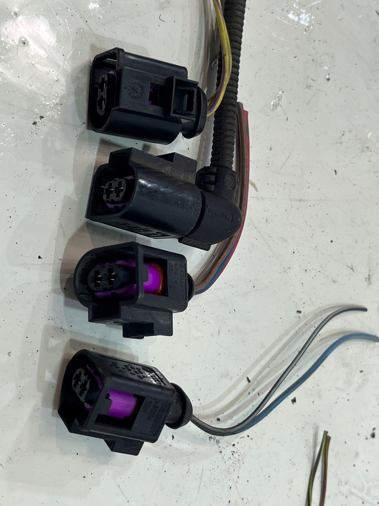 фото №1, Штекер колодка audi a5 8t 4d0971992