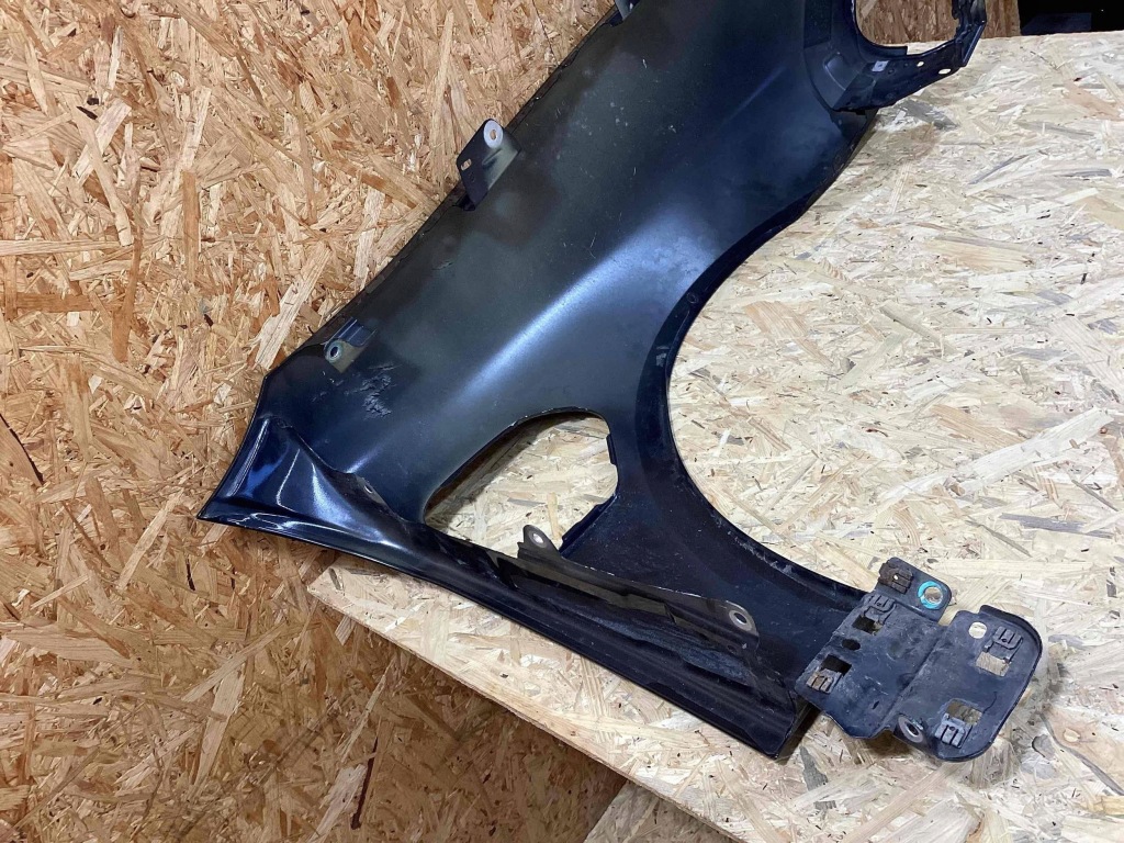 Крыло передний левая porsche taycan 9j1 9j1821101hygrv Недорого