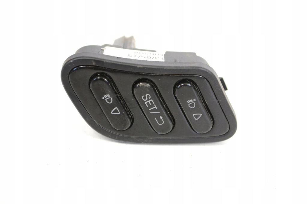 фото №1, Alfa romeo giulietta 2012 другое переключатели i кнопки