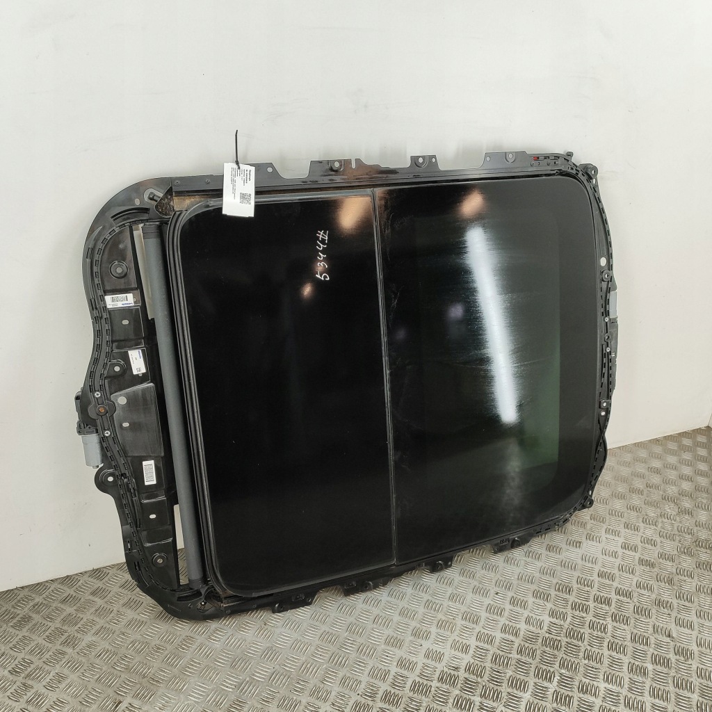 фото №1, Audi q8 2023 люк комплект