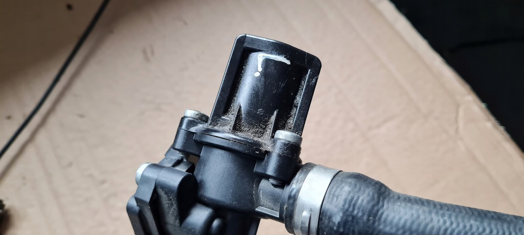 фото №8, S6 c7 4g a6 клапан турбины левый 4.0 tfsi 06h145710d s7 4g a7