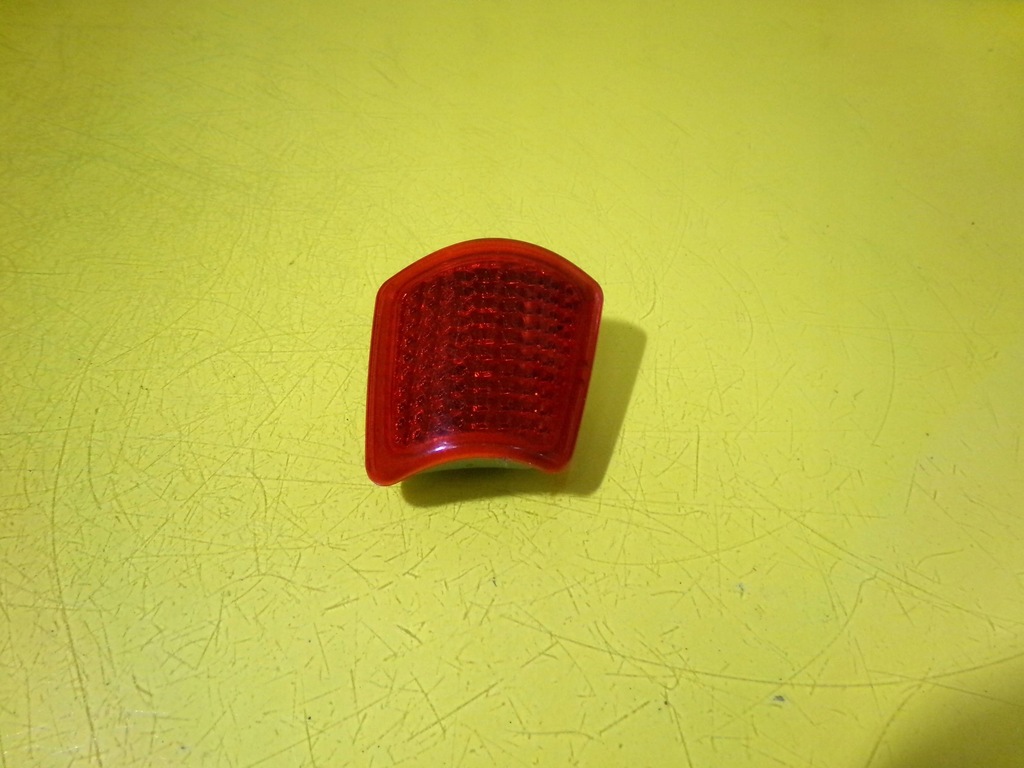 фото №3, Отражатель лампа внутренняя дверь передних alfa romeo 166 60626064 nr172