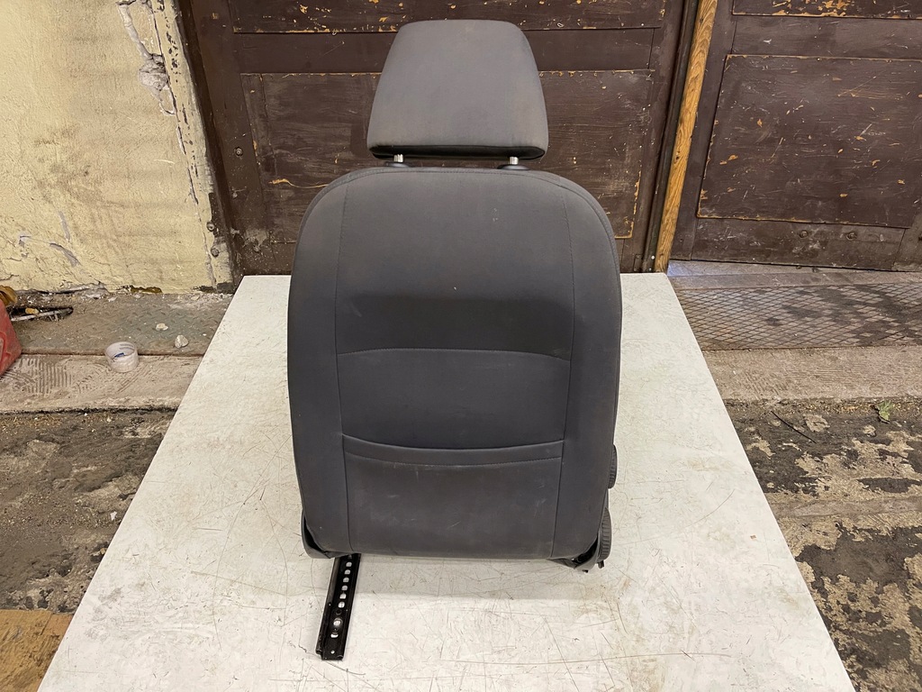 фото №5, Сиденье передний правый пассажира vw caddy iii 03-15