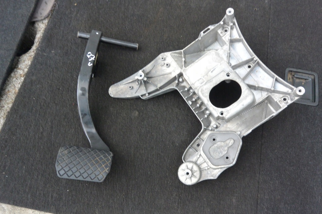 фото №5, Педаль гальма основа audi q7 4l vw touareg 7l eu