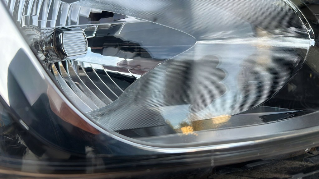 фото №4, Hyundai i20 2016- лампа правая передняя перед