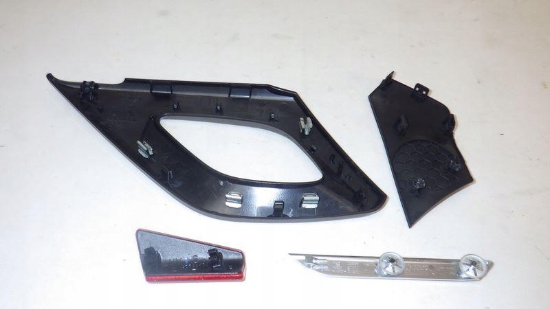 фото №6, Молдинг декоративная дверь правый перед citroen ds5 9673445377 9687663977