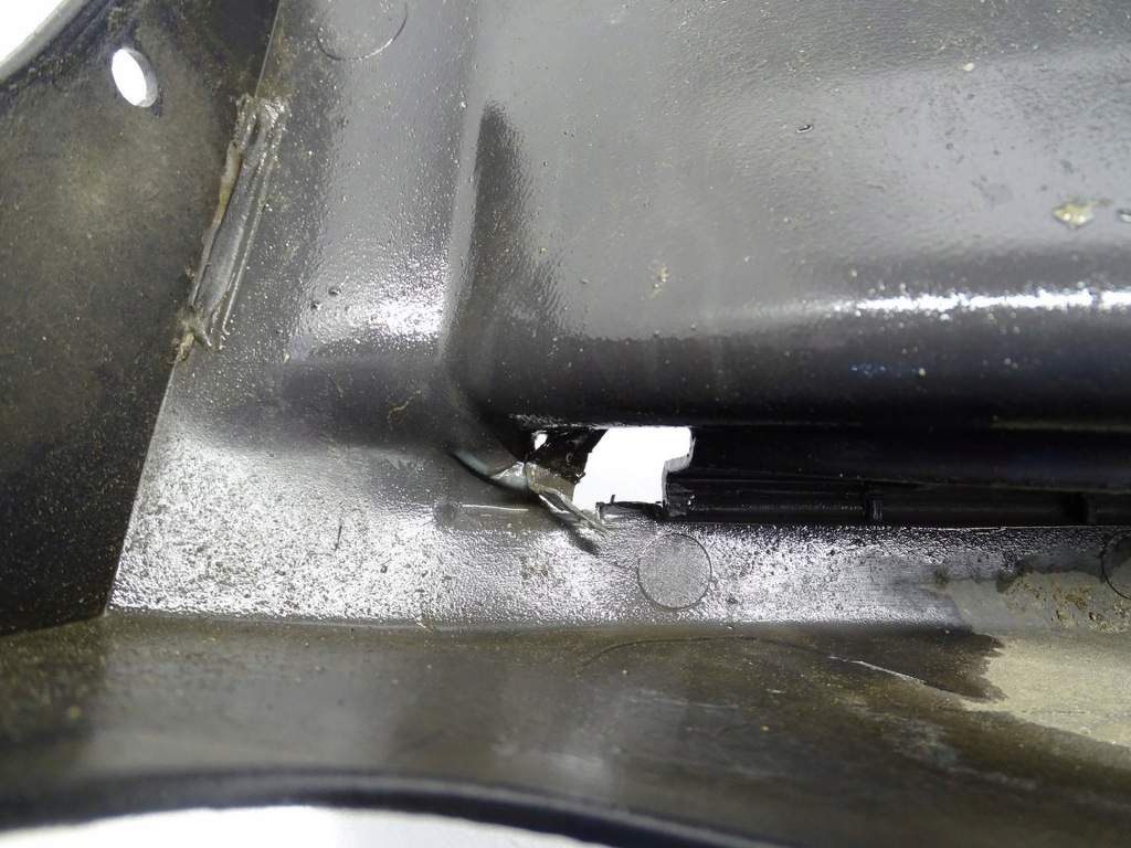 Порог левый накладка накладка  подножка mercedes ml w164 a1646900510 a1646900975 Цена
