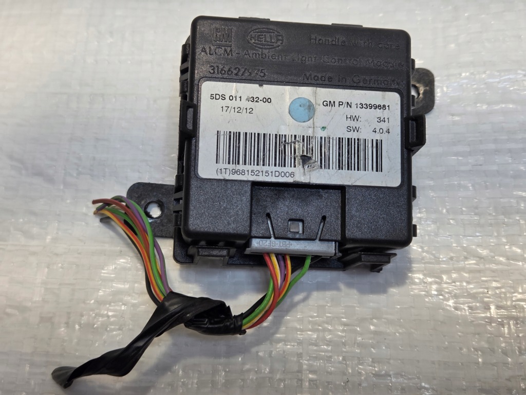 Купить Opel adam модуль блок управления света 13399681