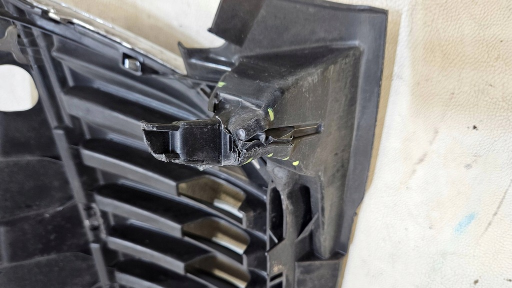 фото №13, Решітка радіатора решітка радіатора skoda fabia iii 3 6v0853653