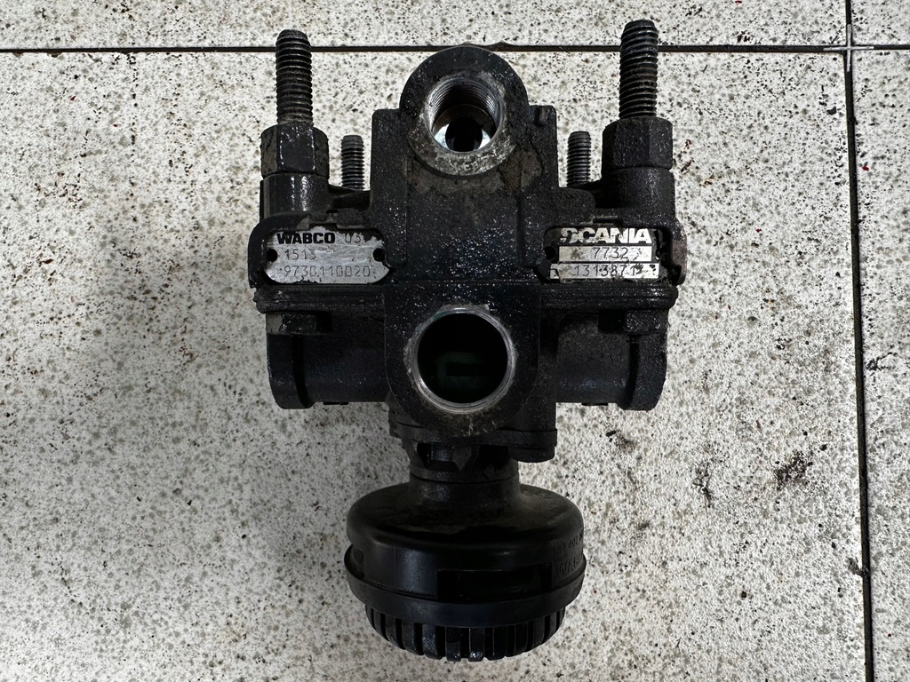 фото №1, Клапан релейний scania r 1313871