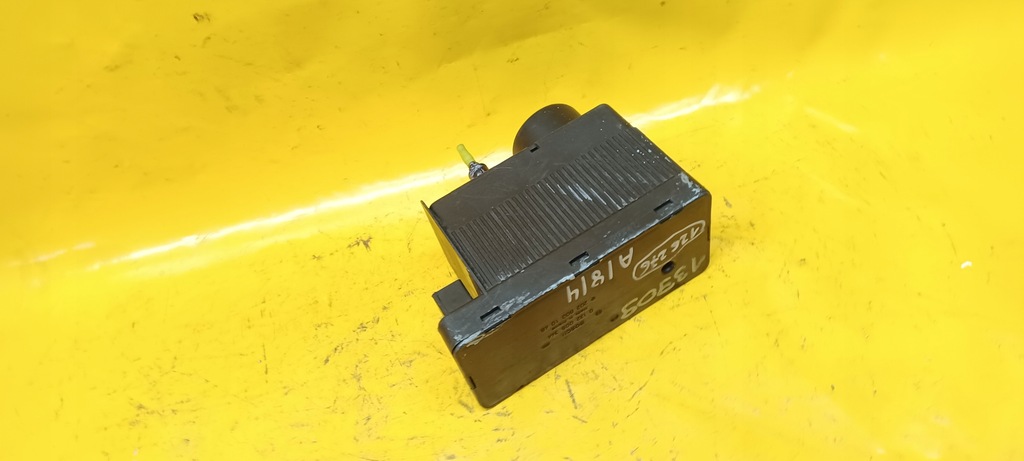 фото №9, Помпа центральний замка mercedes w202 c klasa 95-00r 2028001048 .