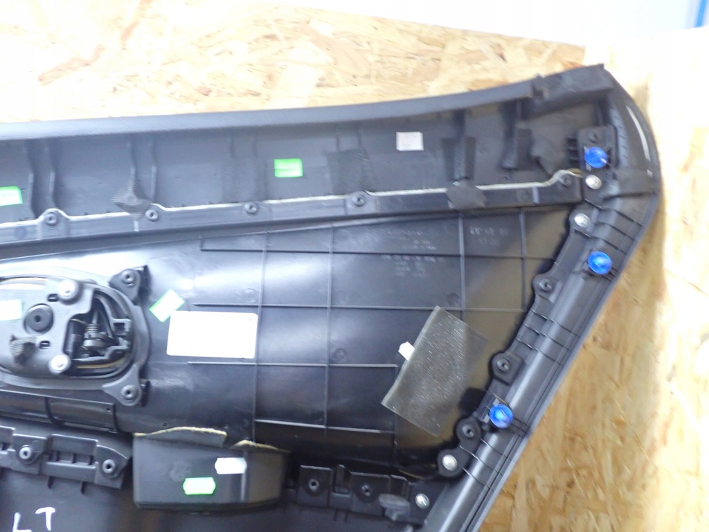 фото №13, Обшивка двері лівий задня kia ceed ii 1,4 2014r hb przed lift wd 83330-a2000