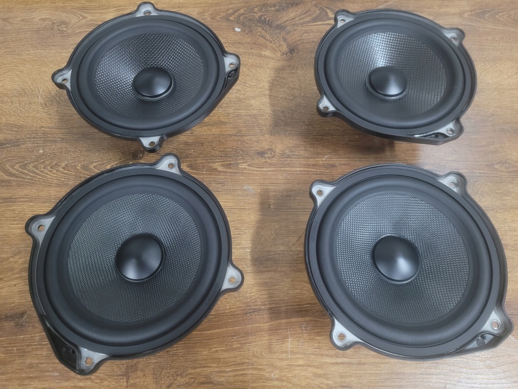 Quattroporte m156 комплект динаміків bowers & wilkins в Україні