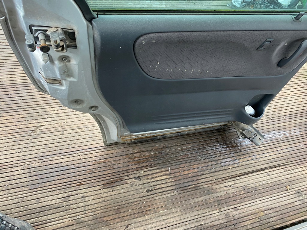 фото №5, Mazda mpv полный дверь левый задняя