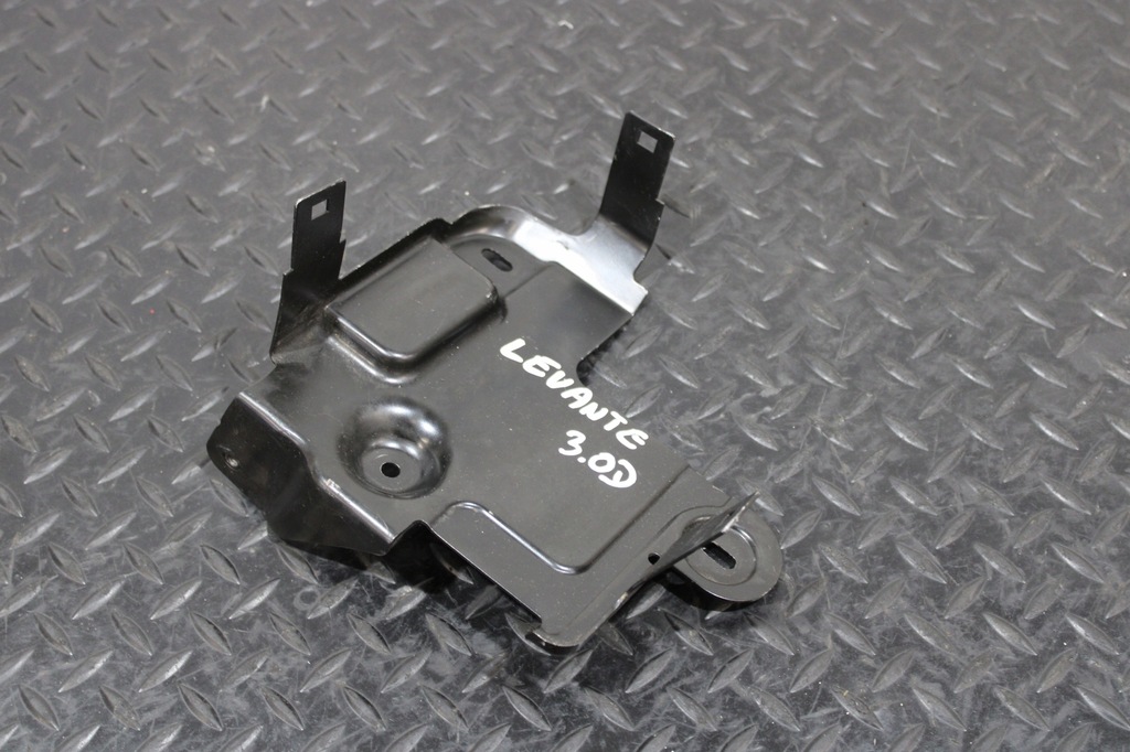 фото №1, Кронштейн кронштейн основа кронштейн maserati levante m161