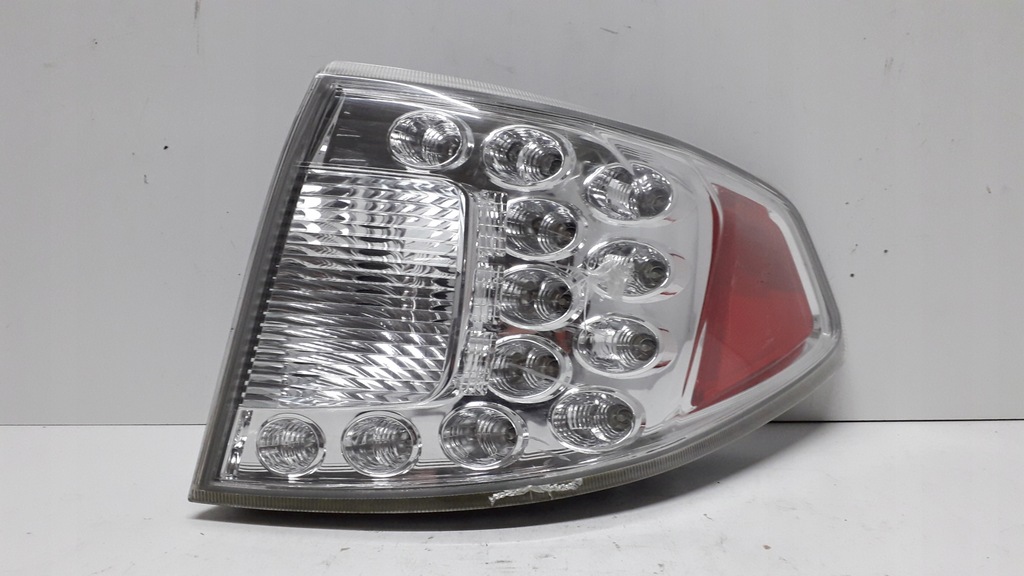 фото №8, Subaru impreza 3 iii gh 07- лампа правая задняя led