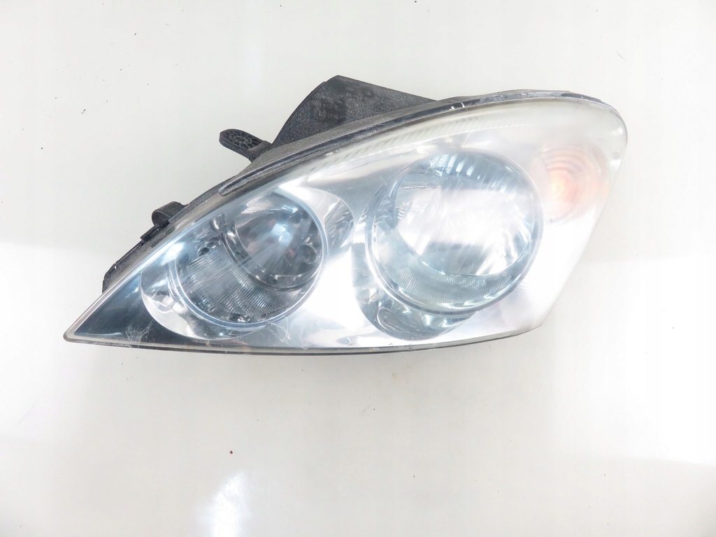 фото №12, Лампа левая передняя kia cee'd i liftback ed 921011h000