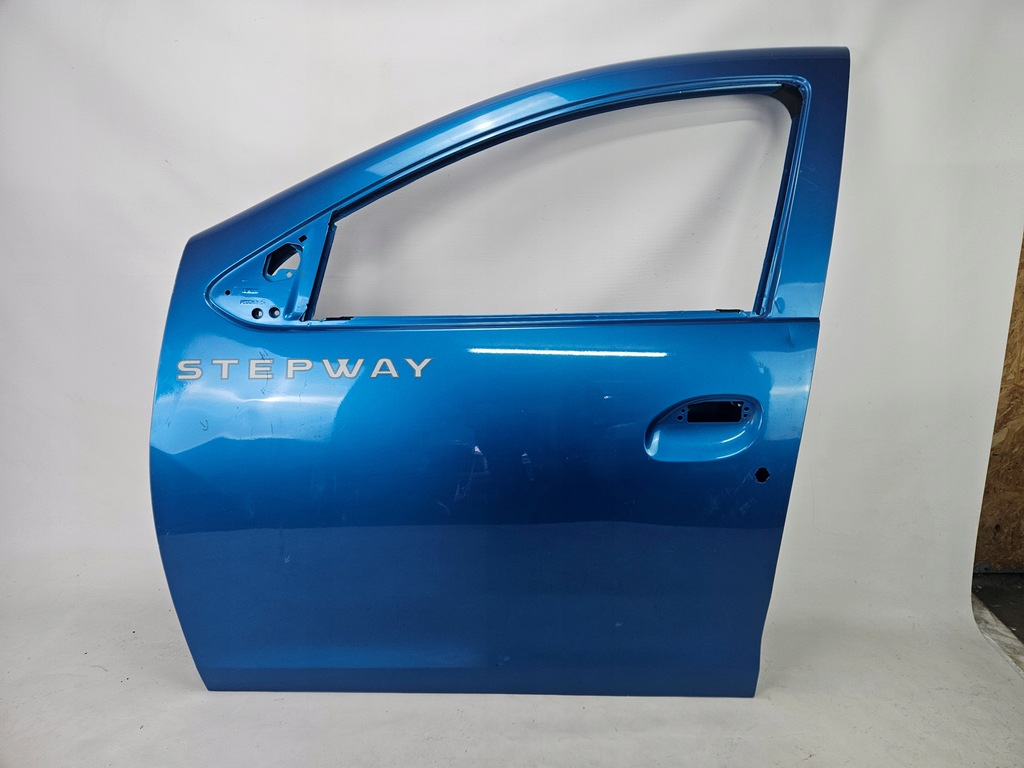 фото №1, Dacia sandero ii 2012 - 2020 дверь передние перед левый 801113948r