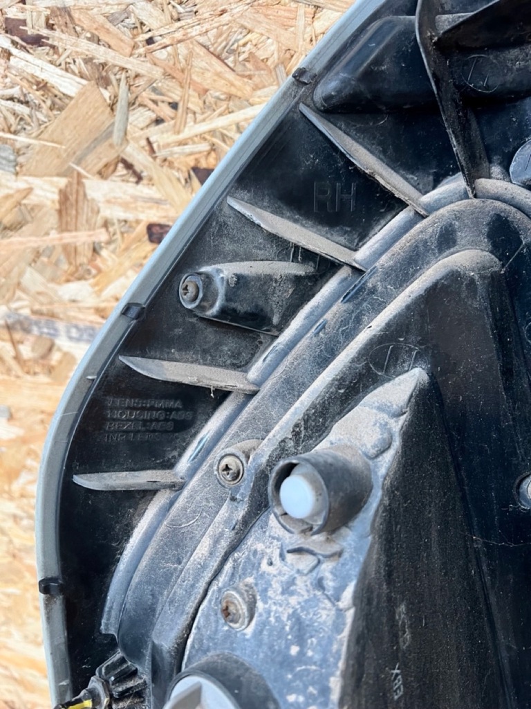 фото №10, Лампа правий задня / права задня kia soul i 1h europa 92402-2k0