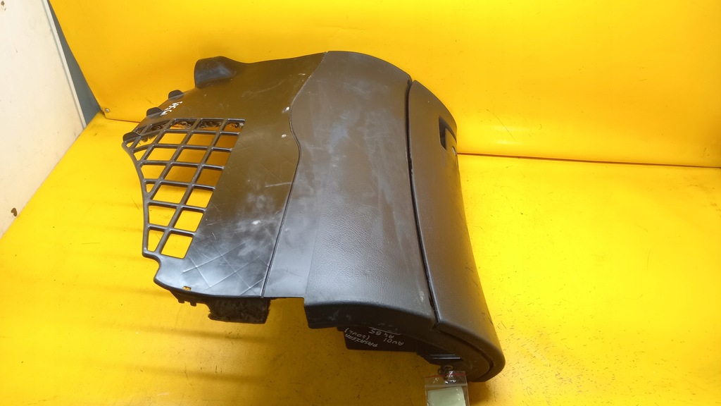 фото №9, Бардачок пассажир audi a4 b5 94-98r 8d1857035 чёрный