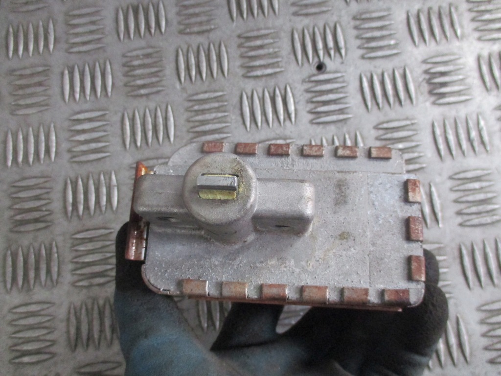 фото №6, Блокування керма corolla verso ii 04-08