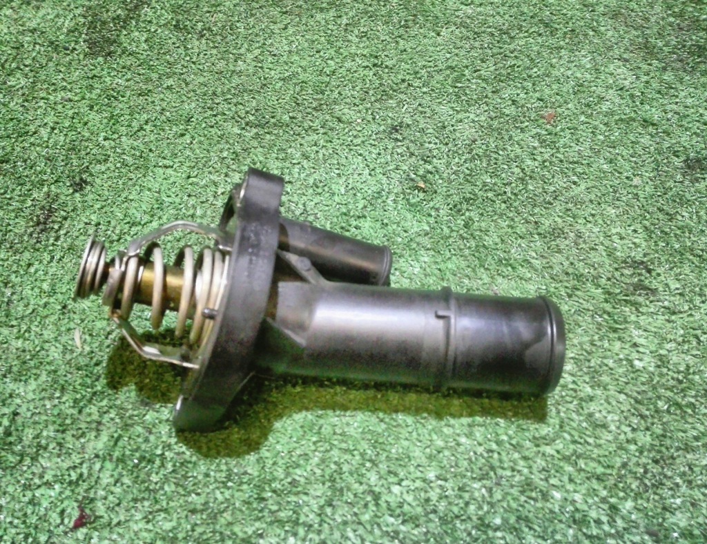 фото №1, Корпус термостата ford focus mk2 1.8 16v 4m5g-fc