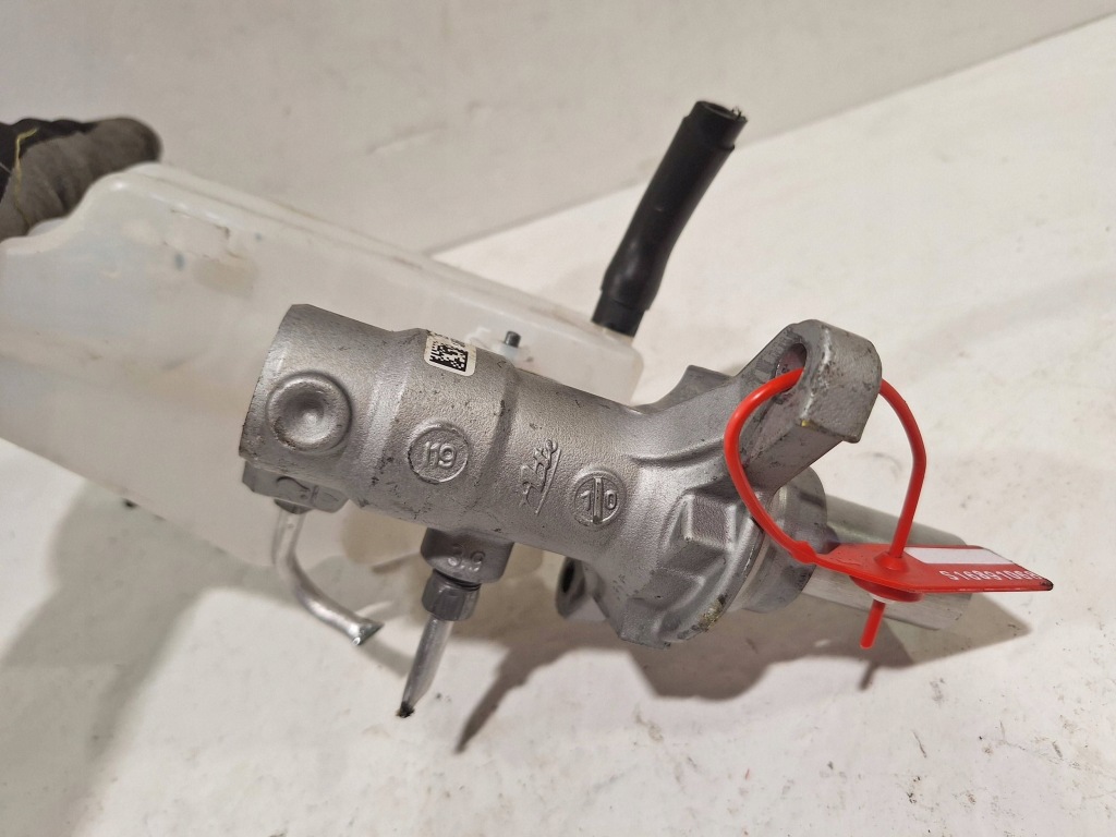 фото №5, Бачок рідина гальмівний помпа 460912995r dacia sandero iii 21-