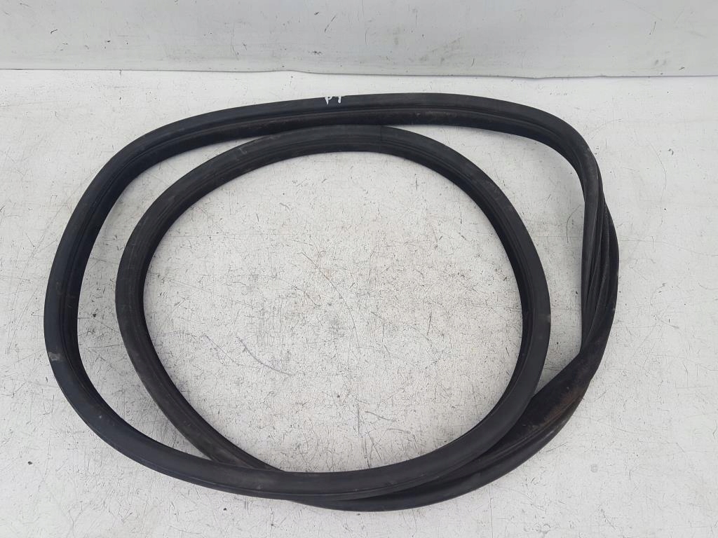 фото №1, Прокладка дверь правый задняя peugeot 407 sw kombi