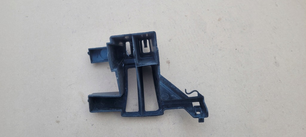 фото №2, Направляющая бампера правый левый задняя citroen c5 iii