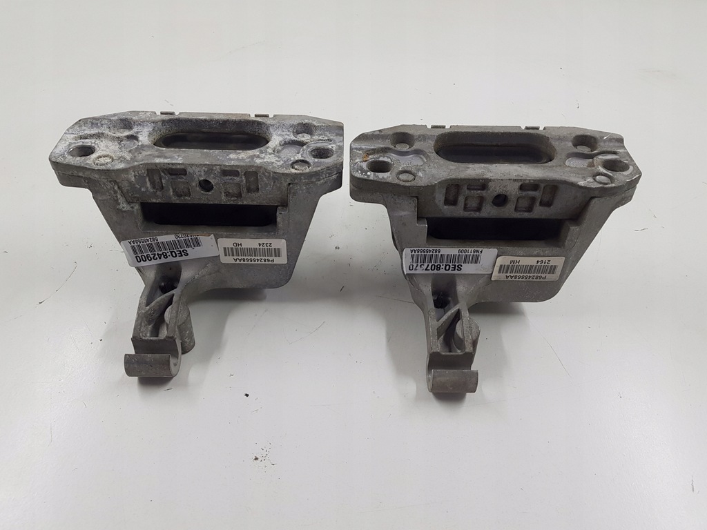 фото №6, Chrysler 200 2015- 2.4 подушка двигуна