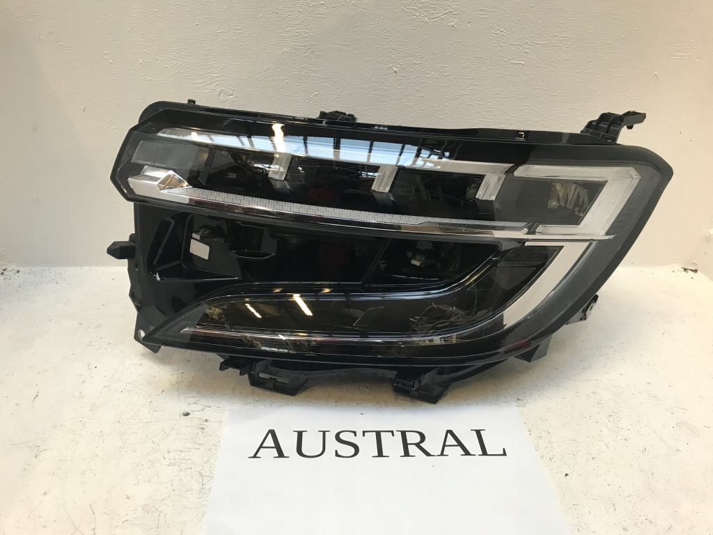 фото №1, Renault austral лампа передняя левая 260606796r