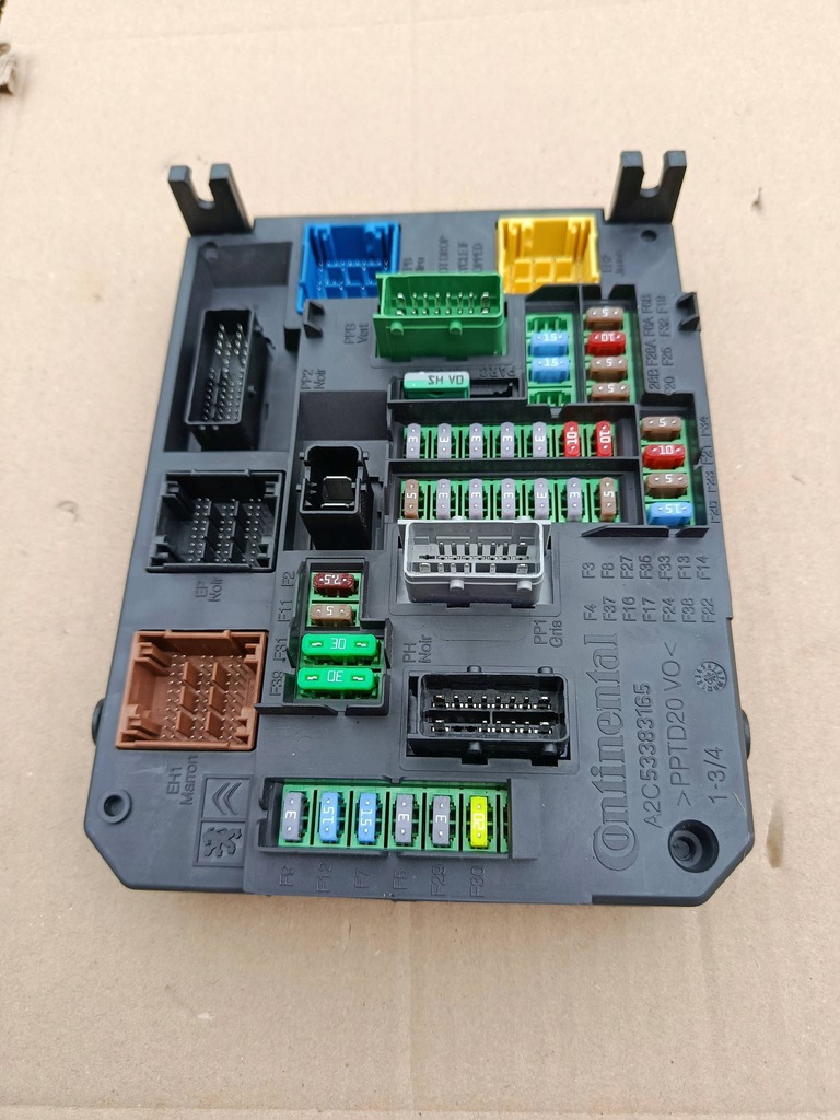 фото №8, Коробка предохранителей модуль bsi europa citroen c4 ii grand picasso
