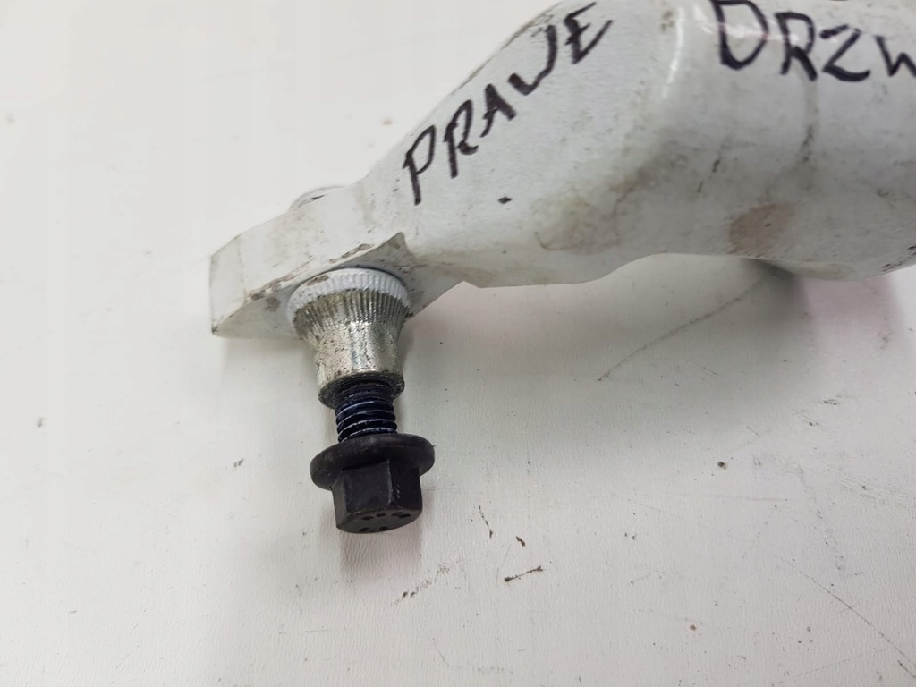 фото №3, Петли дверь передних комплект transit mk8 2014-