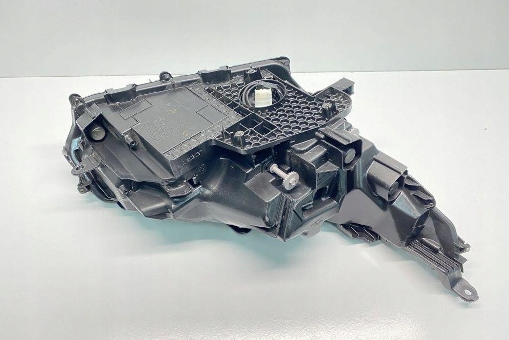 фото №9, Лампа левая передняя lexus nx _z1_ 8118578240 2.49l 2021