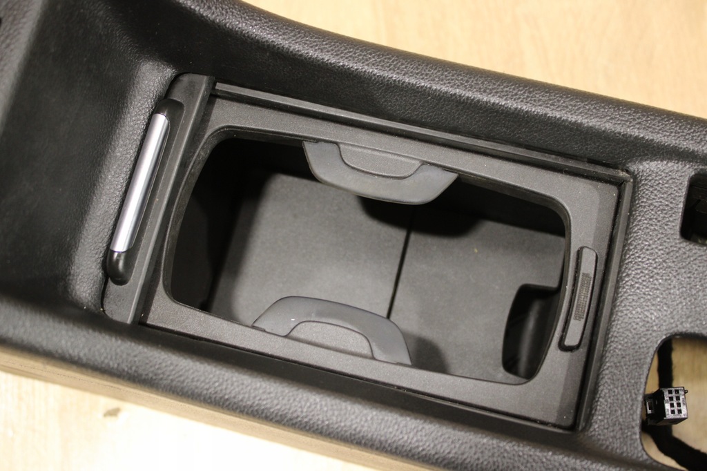 фото №9, Туннель средний подлокотник opel cascada