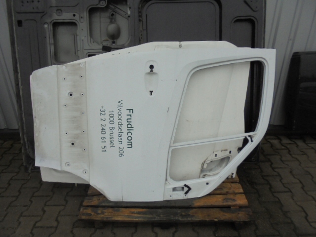 фото №1, Правое дверь mercedes sprinter 907 910